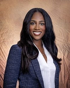 Headshot oF Christina Vernet